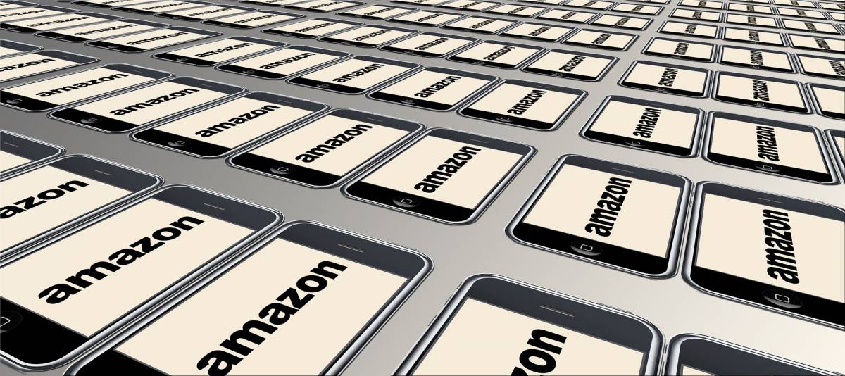 Amazon estende il periodo di reso e riempie i magazzini di prodotti necessari article-post