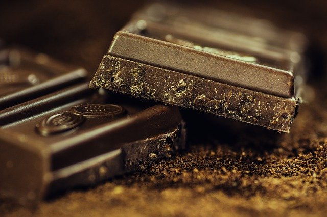 Cioccolato fondente: ecco perché fa bene article-post
