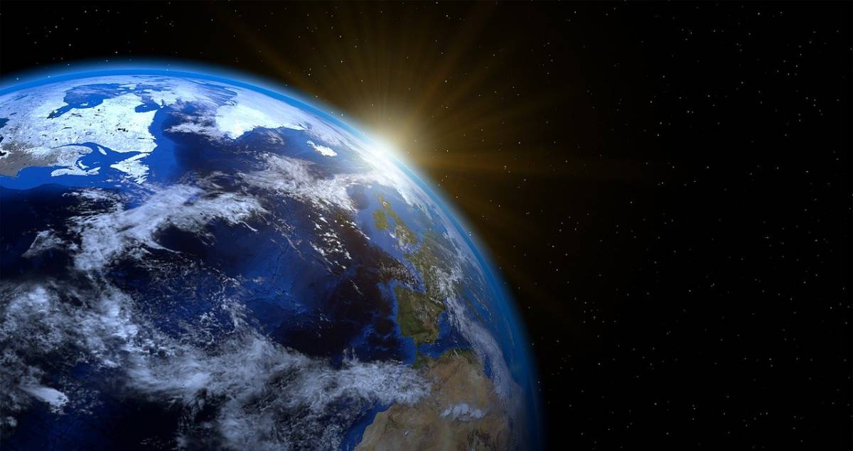 L’anomalia del Sud Atlantico: il campo magnetico terrestre si sta per invertire? article-post
