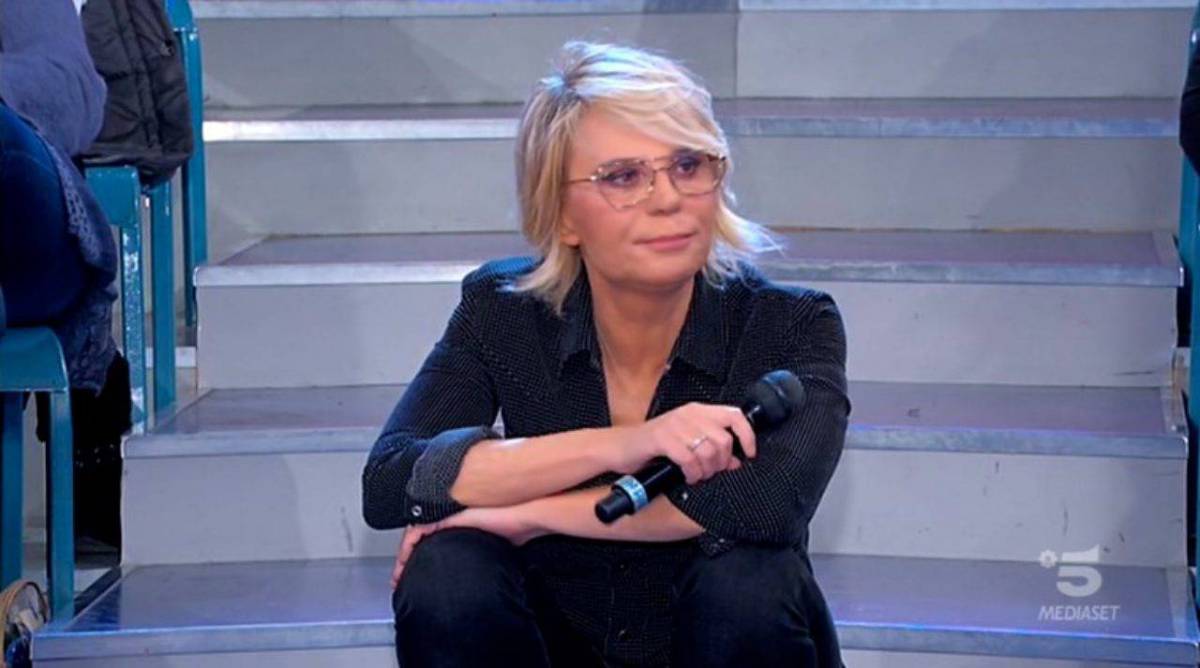 Uomini e Donne, ex tronista ha avuto rapporti intimi con un produttore? article-post