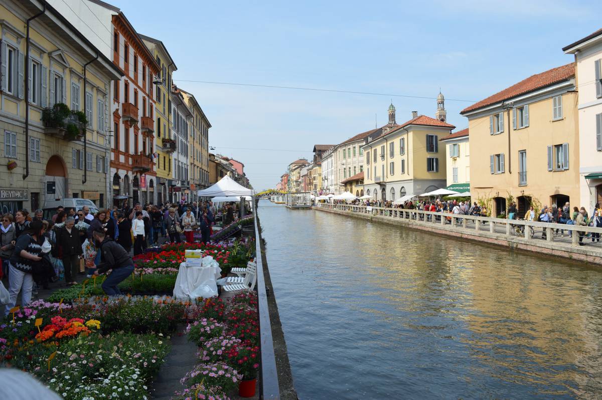 Milano: Navigli affollati, si rischia di tornare alla Fase 1 article-post