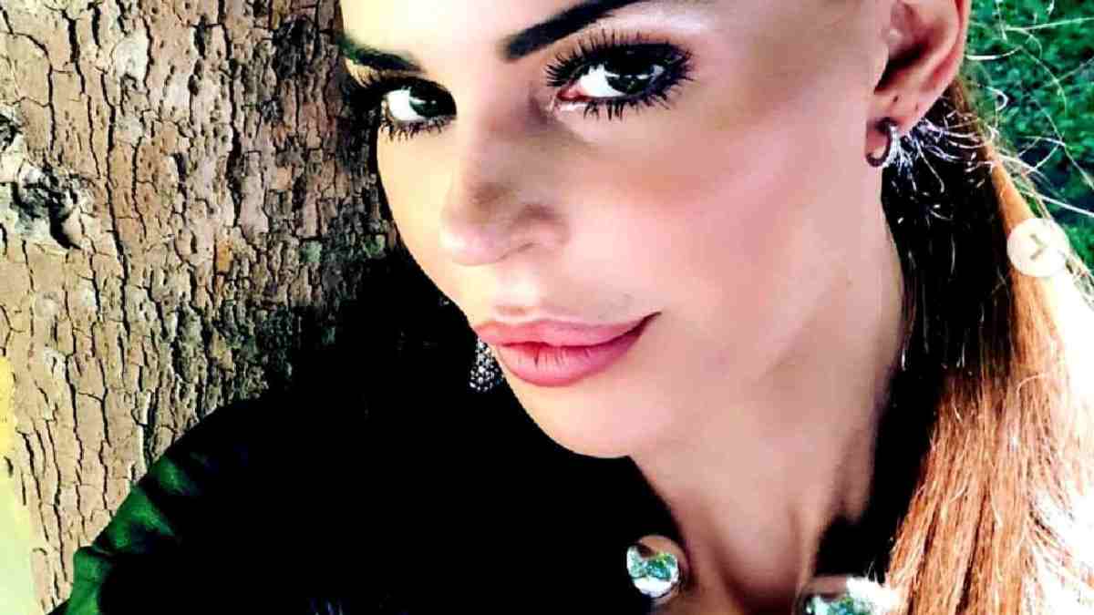 Nina Moric polemica con Fabrizio Corona: parole dure dette sui social article-post