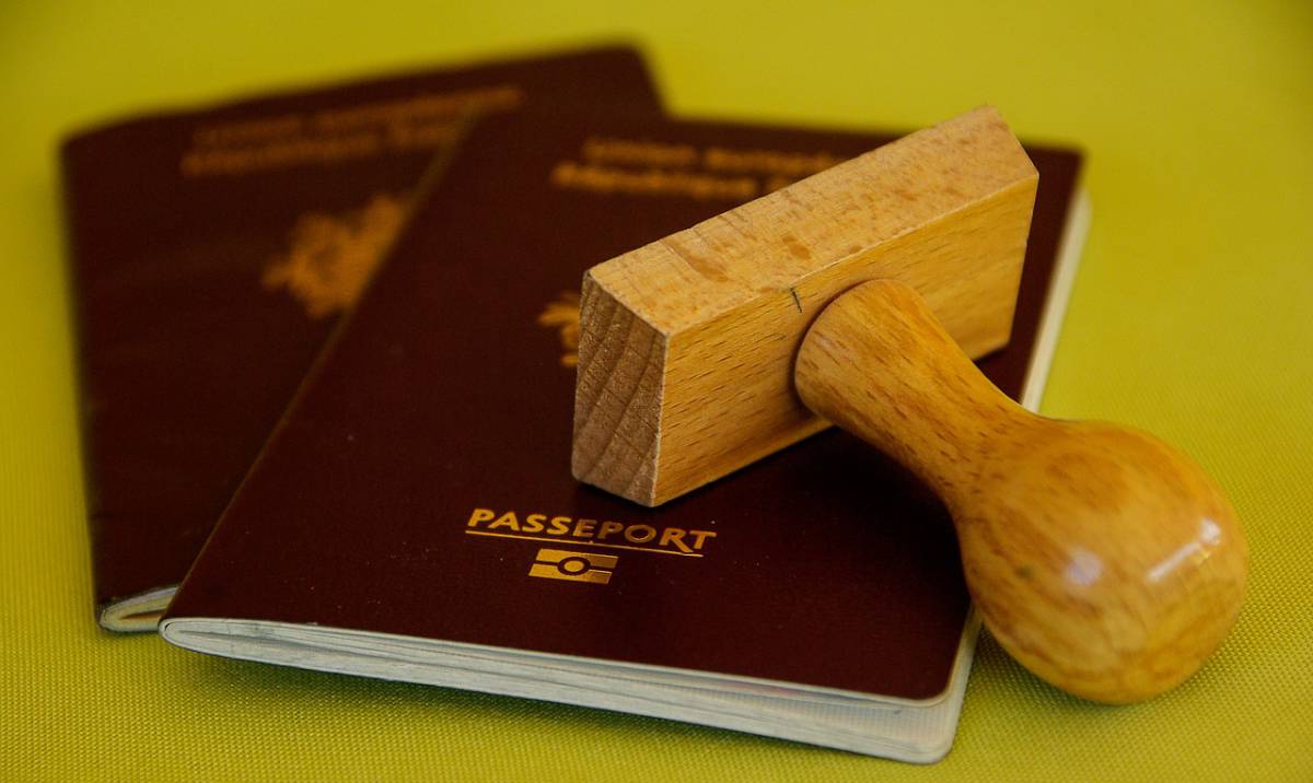 Passaporto sanitario per i turisti: cos’è, quanto costa e perché sta suscitando polemiche article-post