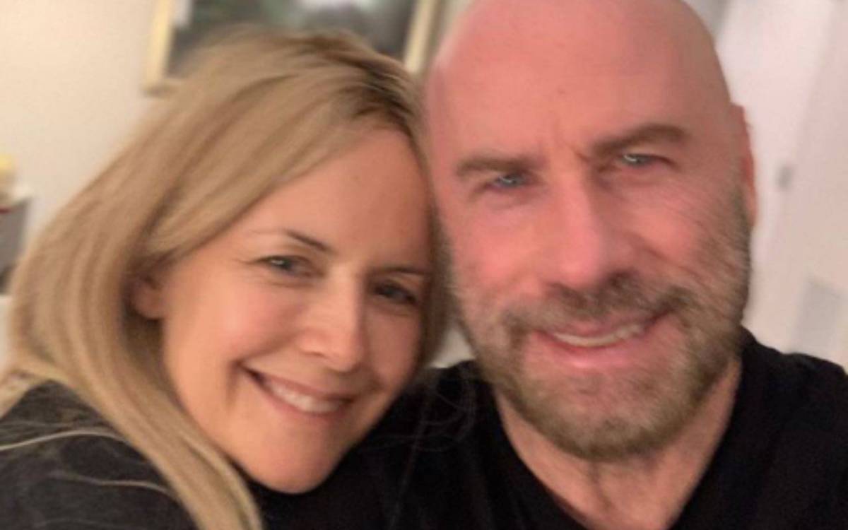 John Travolta morta la moglie Kelly Preston: l’annuncio social article-post