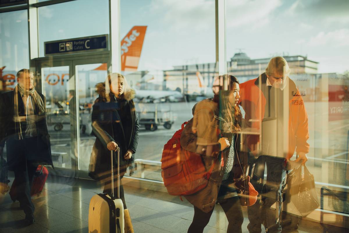 Si può prendere l’aereo con la carta di identità rotta o rovinata? article-post