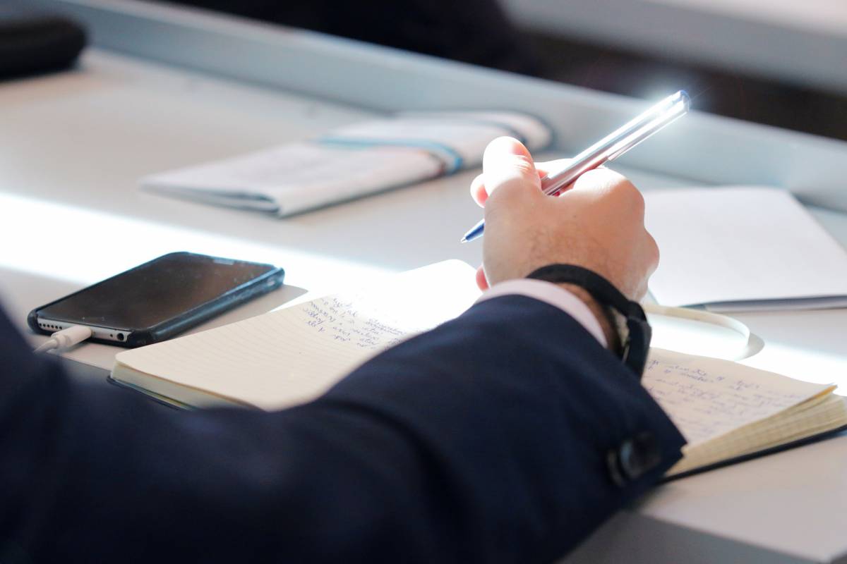 Concorso Unico funzionari amministrativi 2.133 unità, la guida come si accede per la domanda article-post