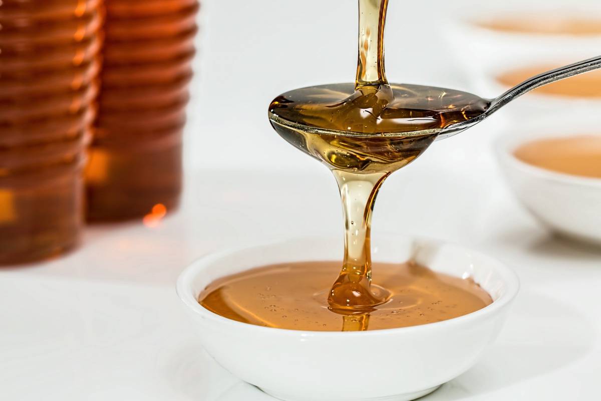 Abbronzatissima dopo lo scrub zucchero e miele: ecco come farlo article-post