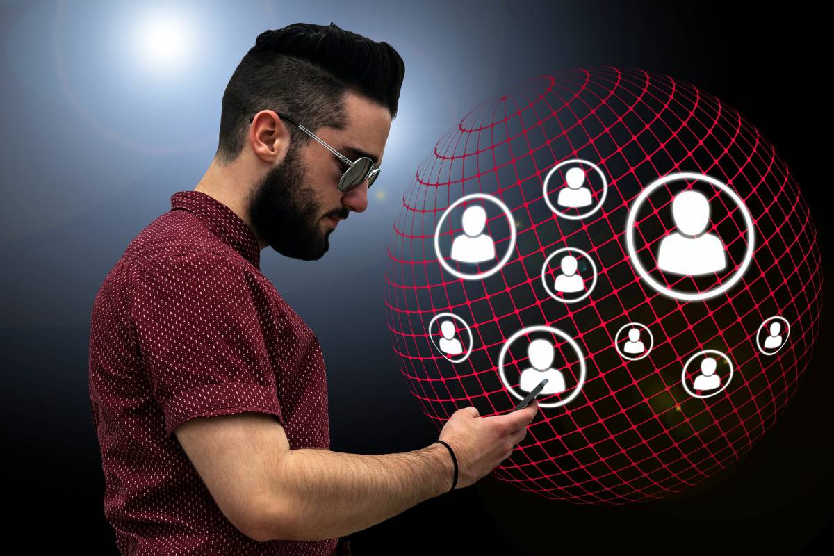 Problemi con Facebook: condivisione dei dati sensibili article-post