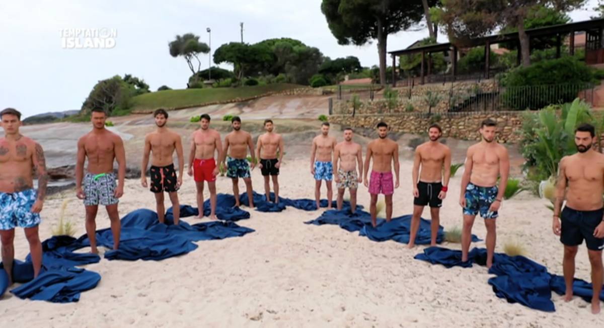Temptation Island, chi sono i 12 tentatori e le 12 tentatrici article-post