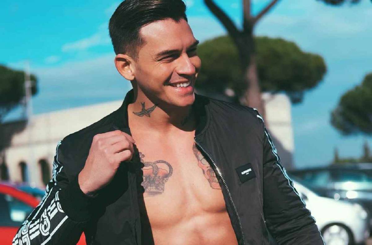 Uomini e Donne, è lui il terzo tronista: chi è? article-post