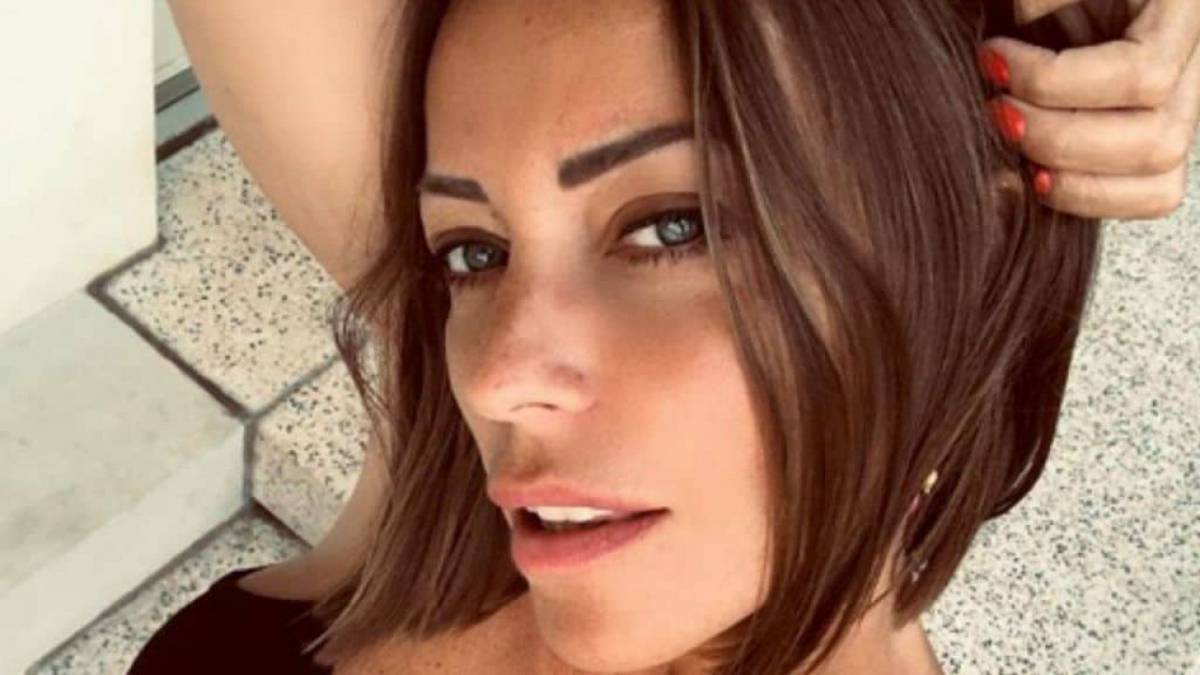 Karina Cascella non torna in tv: i motivi article-post
