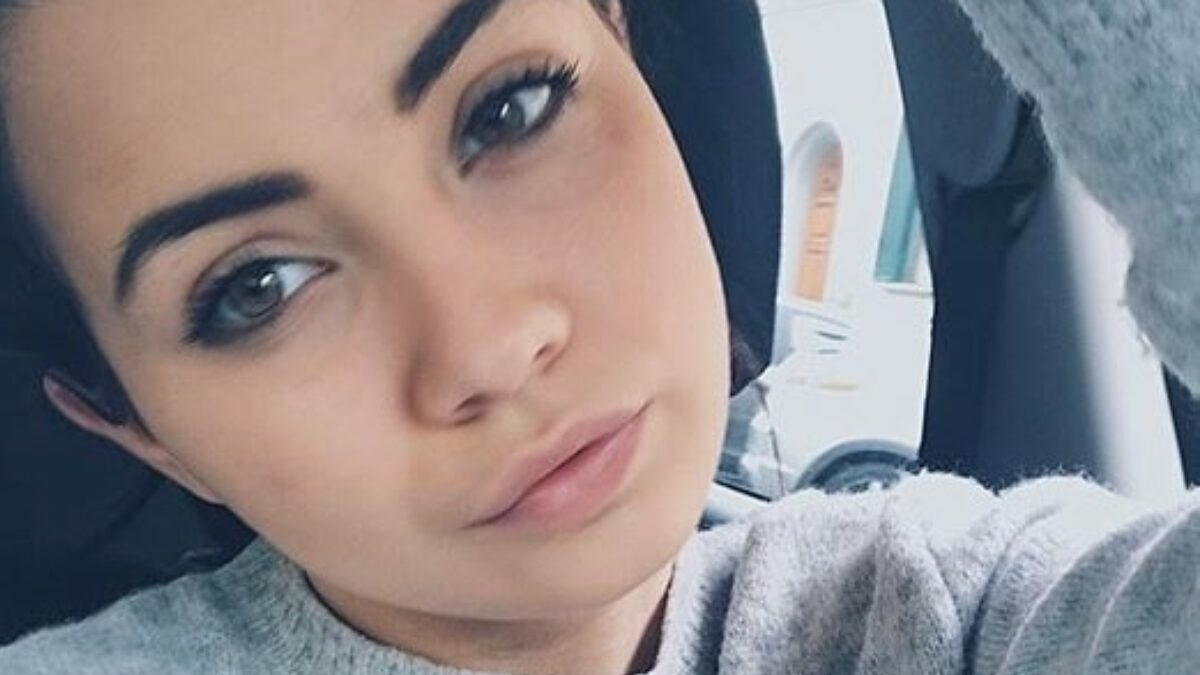Giulia de Lellis benedice l’unione di Eleonora Rocchini e Nunzio article-post