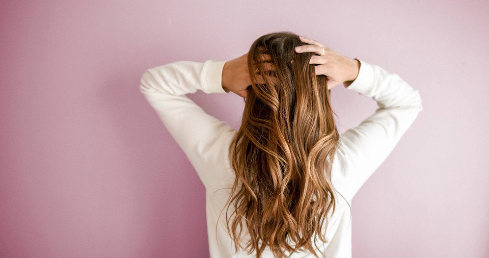 Capelli crespi? Ecco quattro rimedi casalinghi article-post