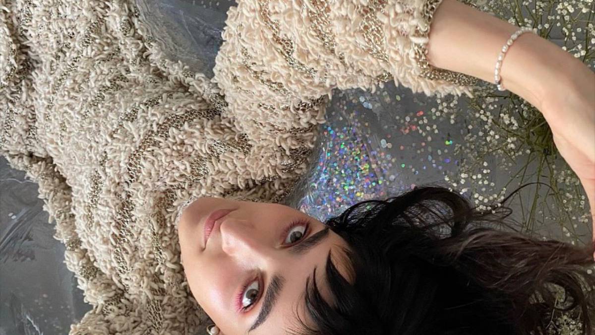 Armine Harutyunyan, la testimonial atipica di Gucci risponde alle polemiche article-post