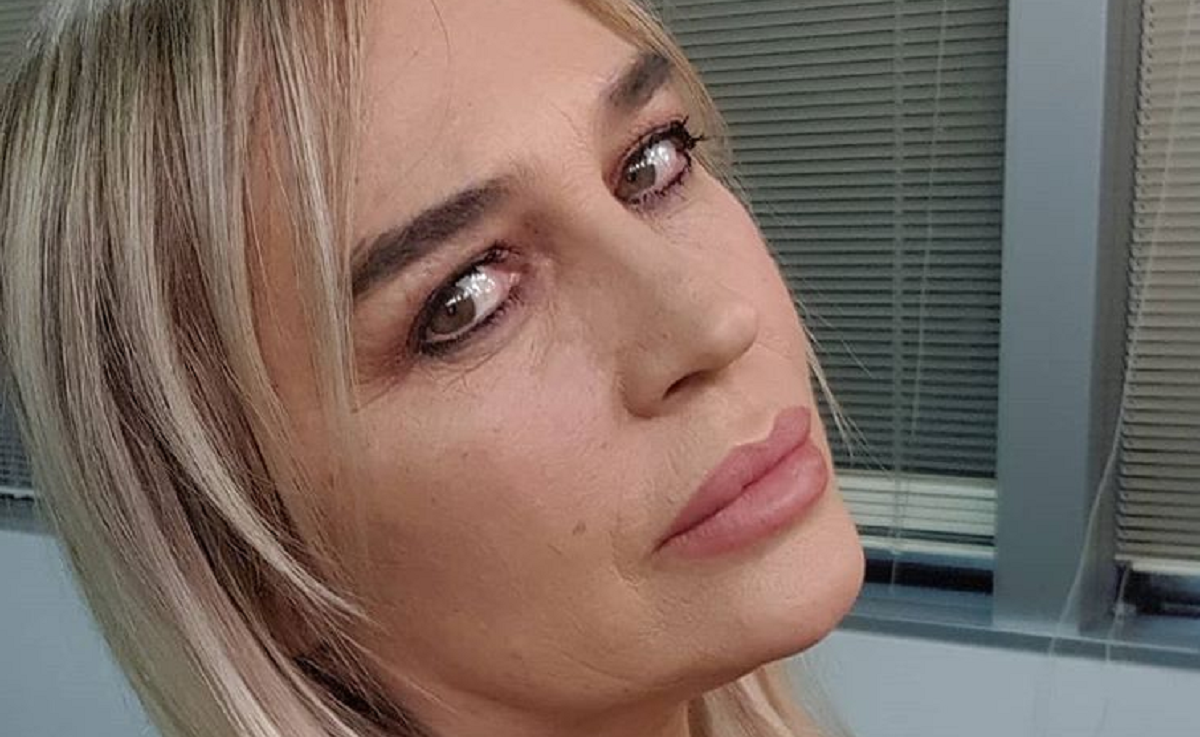Lory del Santo sul caso setta: “Anche una mia attrice è sparita” article-post