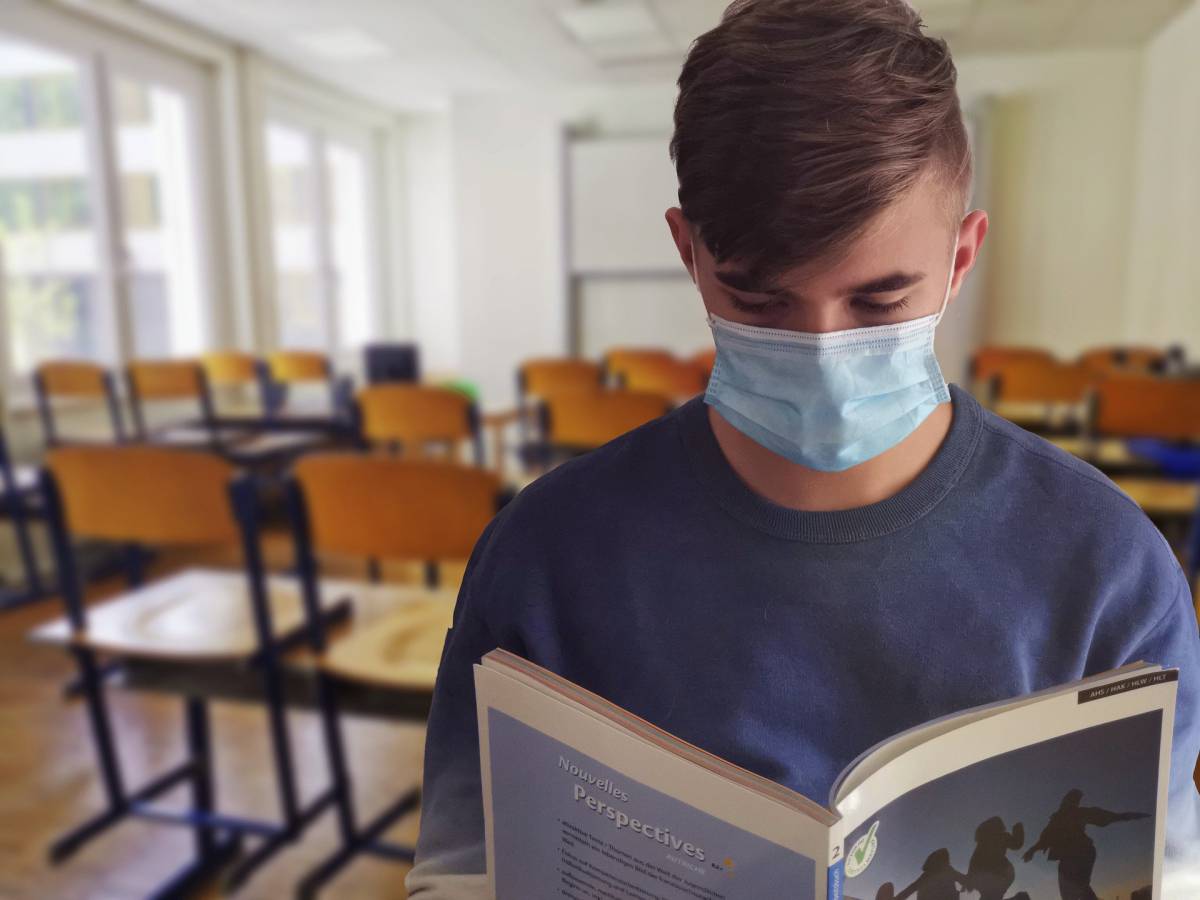 Il virologo Donato Greco sul Covid: il 97% dei positivi non ha sintomi article-post