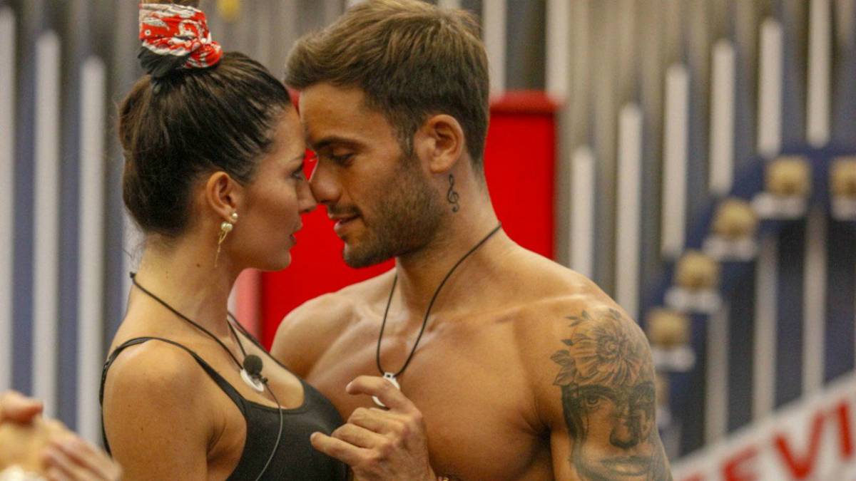 GFVIP, Elisabetta Gregoraci e Pierpaolo ad un passo… dal cielo article-post