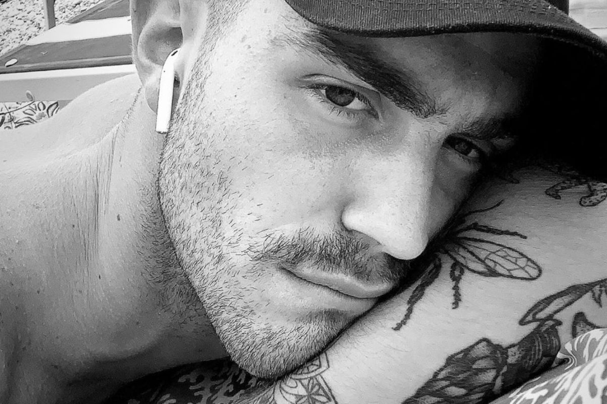 Tommaso Zorzi risponde alle critiche: “Se non si sa cosa dire meglio tacere” article-post