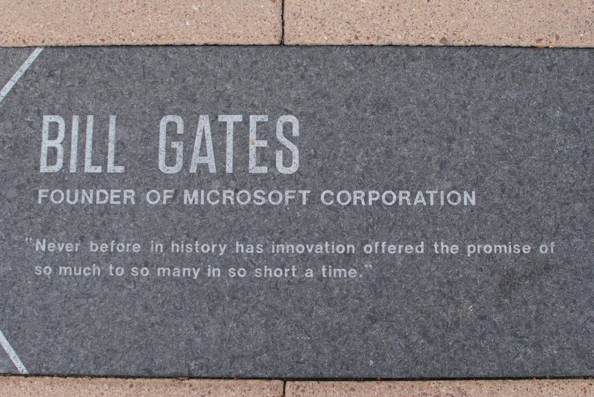 Bill Gates elogia il trattamento speciale somministrato a Trump article-post