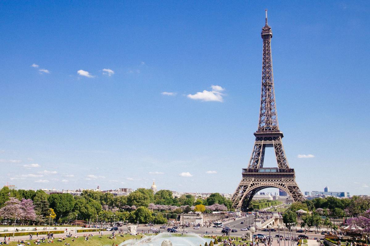 Ci sarà un nuovo lockdown in Francia? Stasera l’annuncio di Macron article-post