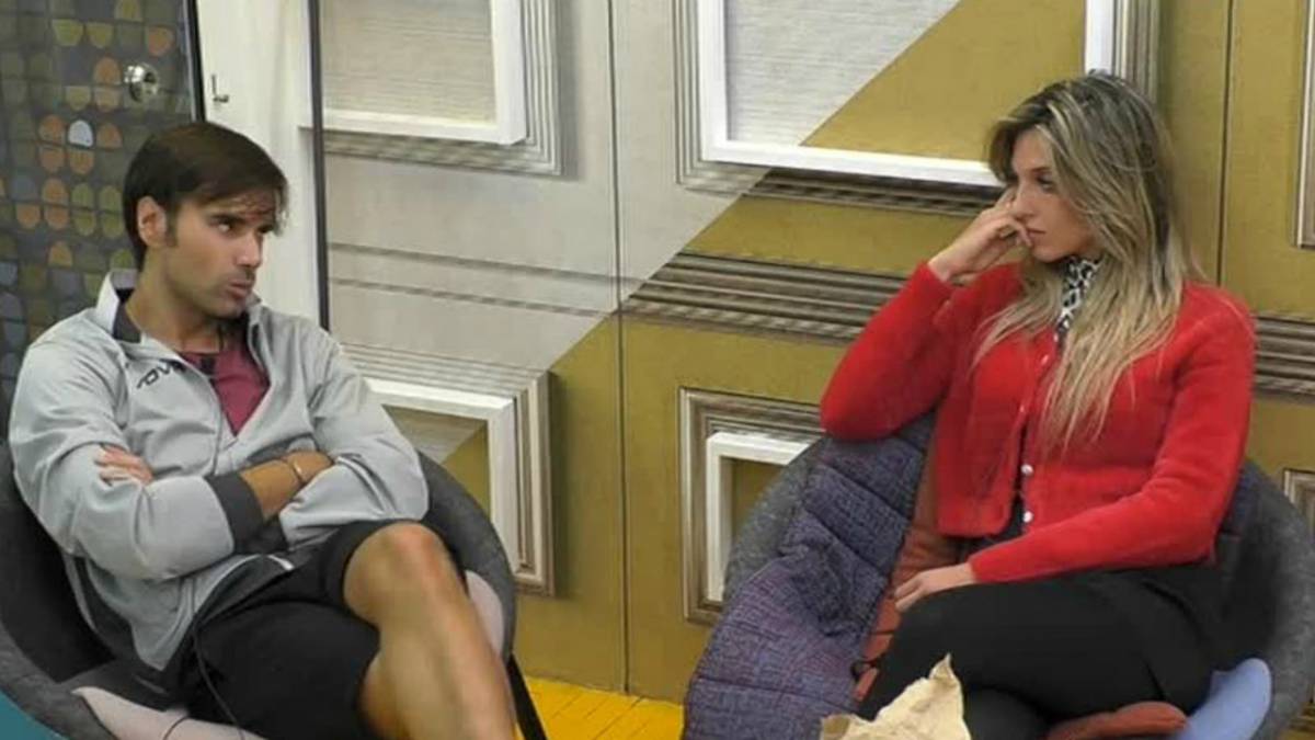 GFVIP, Morra a Guenda: “Mi piaci”, la reazione della fidanzata article-post