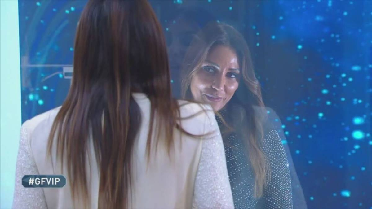 GFVIP, Elisabetta Gregoraci furiosa vs Selvaggia Roma: “Sei l’ultima arrivata…” article-post