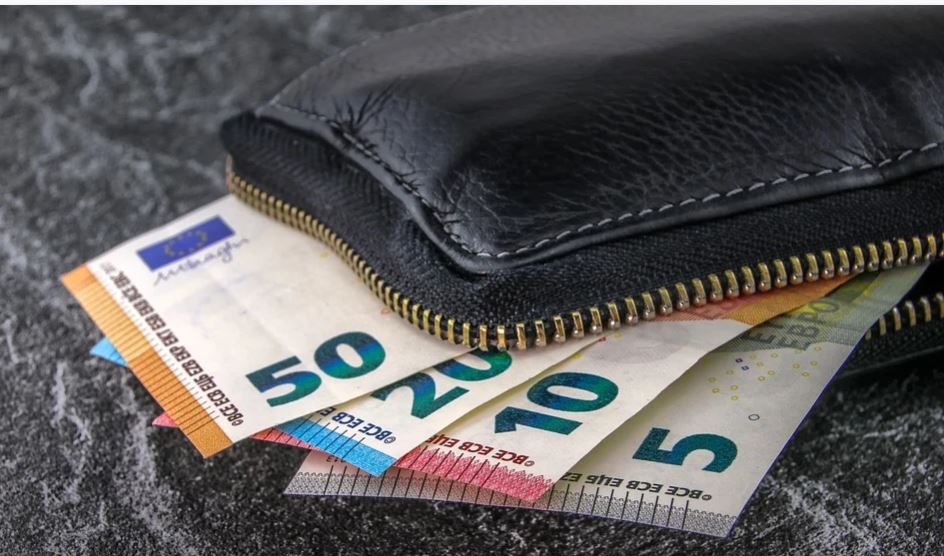 Prezzi al consumo Istat, ecco i beni che scendono e salgono di prezzo a fine novembre article-post