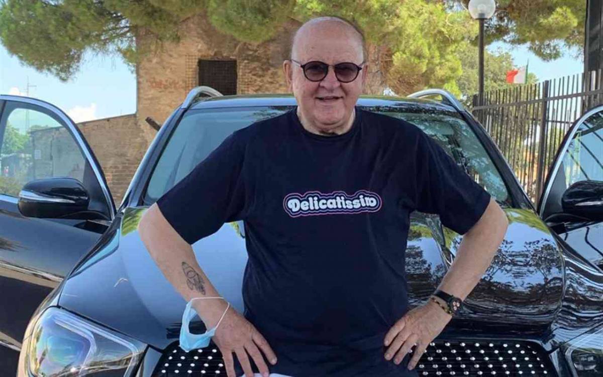 Massimo Boldi si scusa con Veera Kinnunen: “Era solo una battuta” article-post