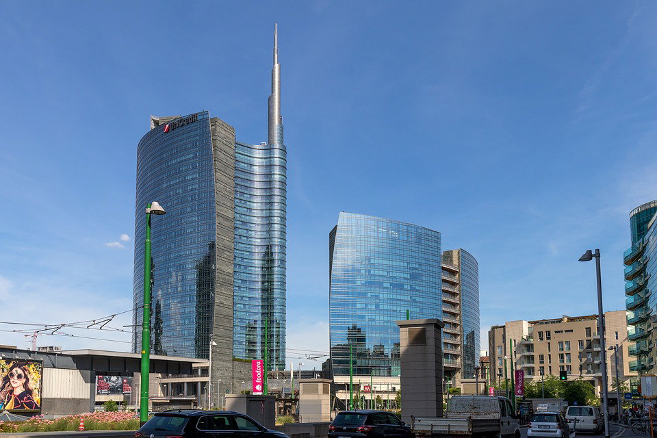 Unicredit crescita trimestrale: saltano MPS e subholding article-post