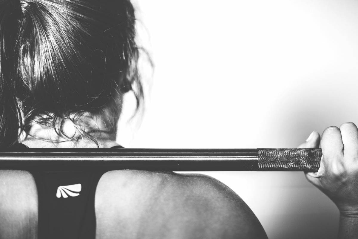 Quali sono i trucchi per mantenersi in forma? Ecco cinque esercizi efficaci da fare a casa article-post