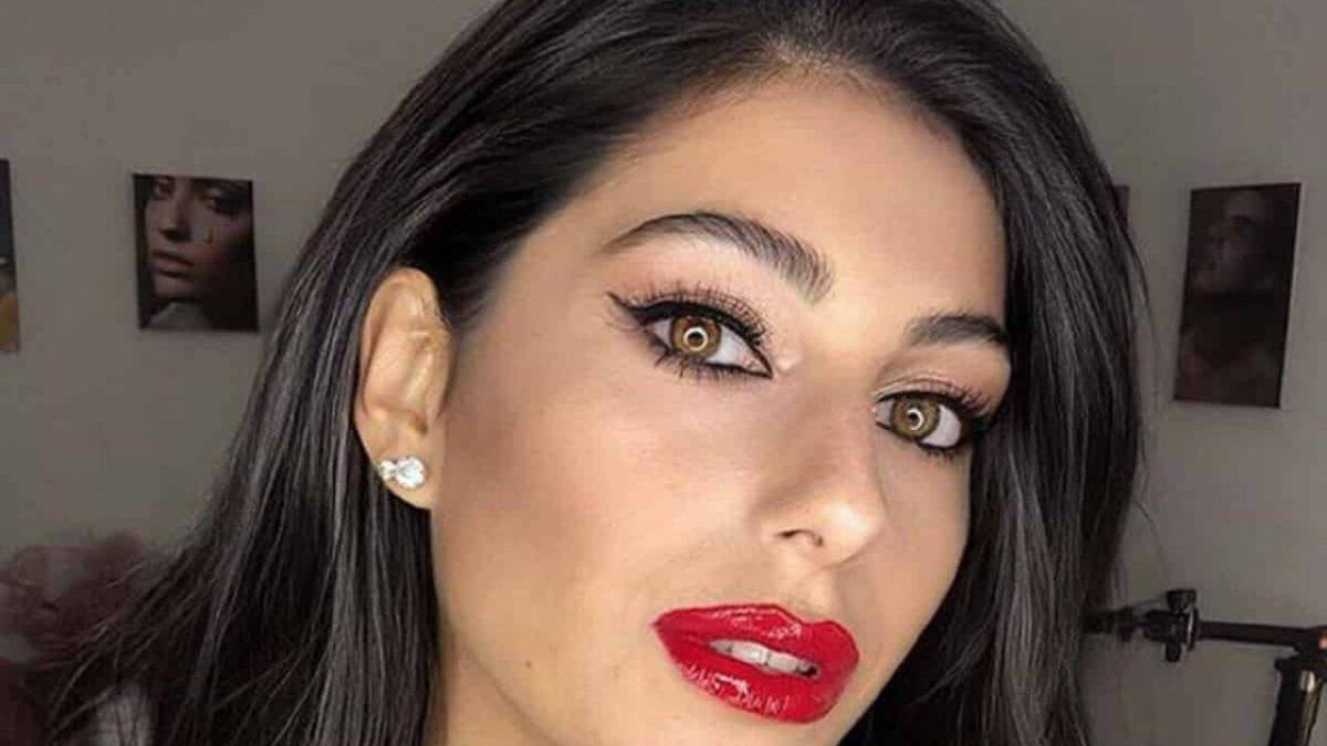 Maria Laura De Vitis positiva al Covid: “Con Paolo Brosio abbiamo condiviso alcuni momenti carnali” article-post