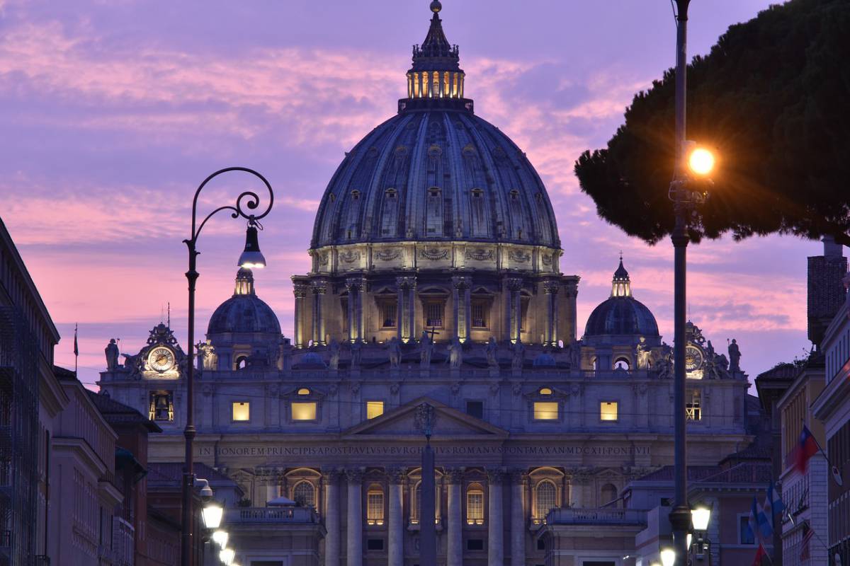 Papa Francesco espelle i preti pedofili article-post