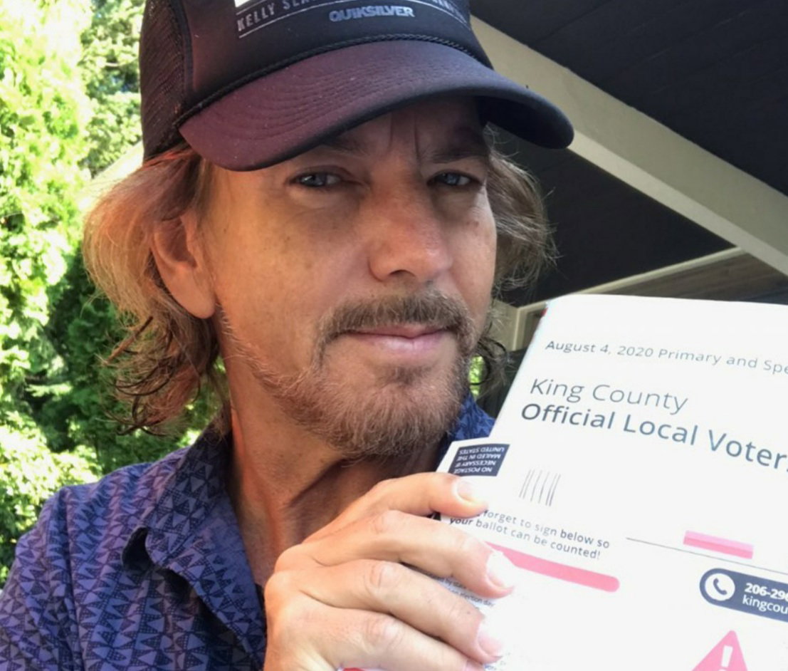 Eddie Vedder e la depressione: “La musica ci salverà” article-post