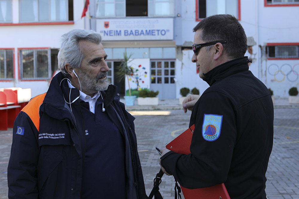 “occorre evitare gli errori dell’estate ma su un possibile lockdown totale decide la politica” afferma il Dottor Miozzo del CTS article-post