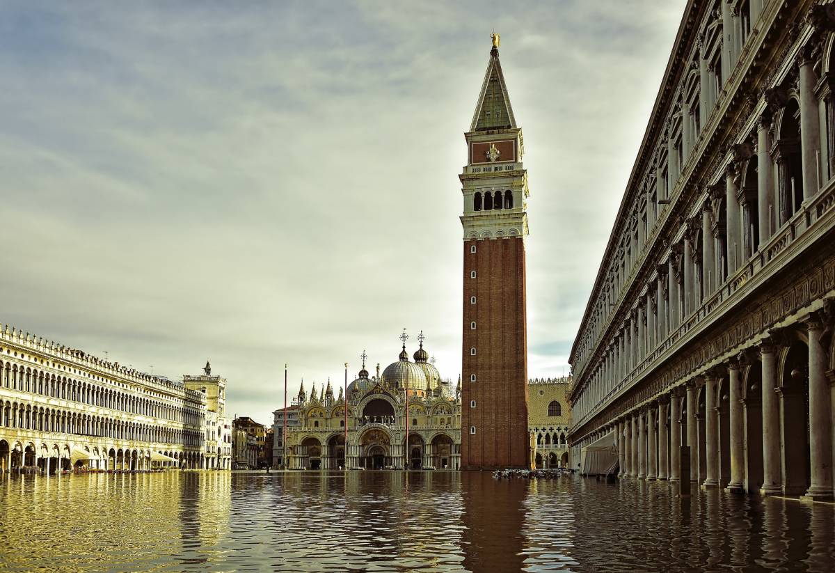 Venezia allagata: il Mose entrato in funzione tardi article-post