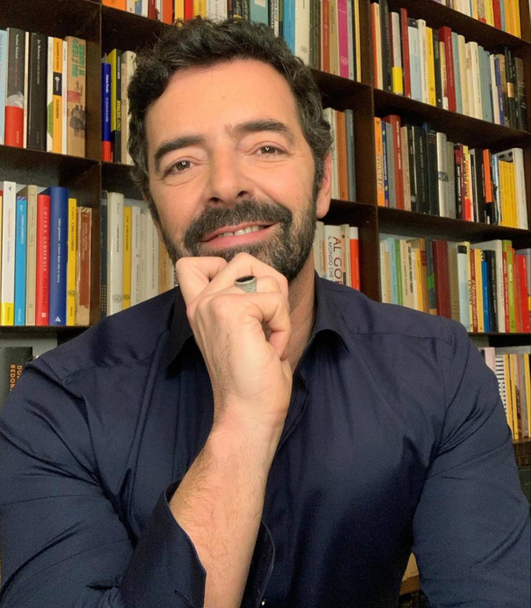 Matano chiude il collegamento con ospite senza mascherina article-post