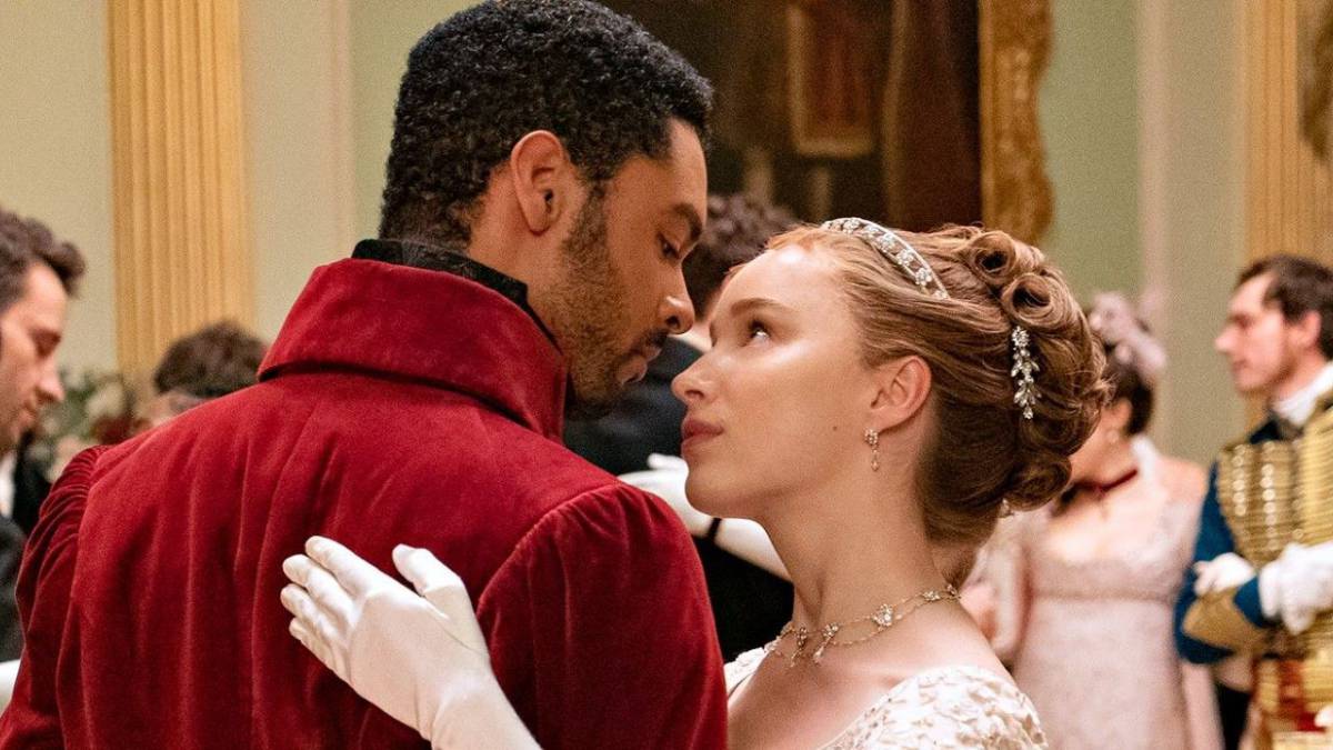 Bridgerton, l’intesa perfetta e molto hot tra Regè-Jean Page e Phoebe Dynevor article-post
