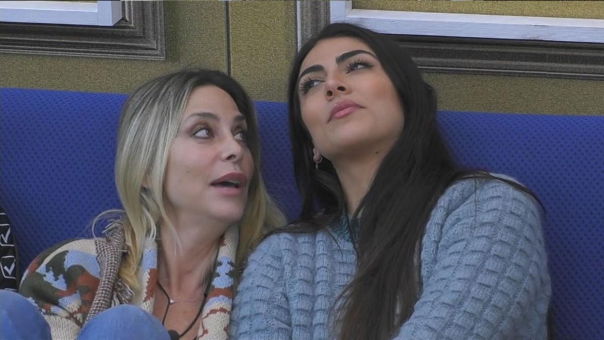 GFVIP, Giulia Salemi pensieri hot su un inquilino: non è Pierpaolo chi è? VIDEO article-post