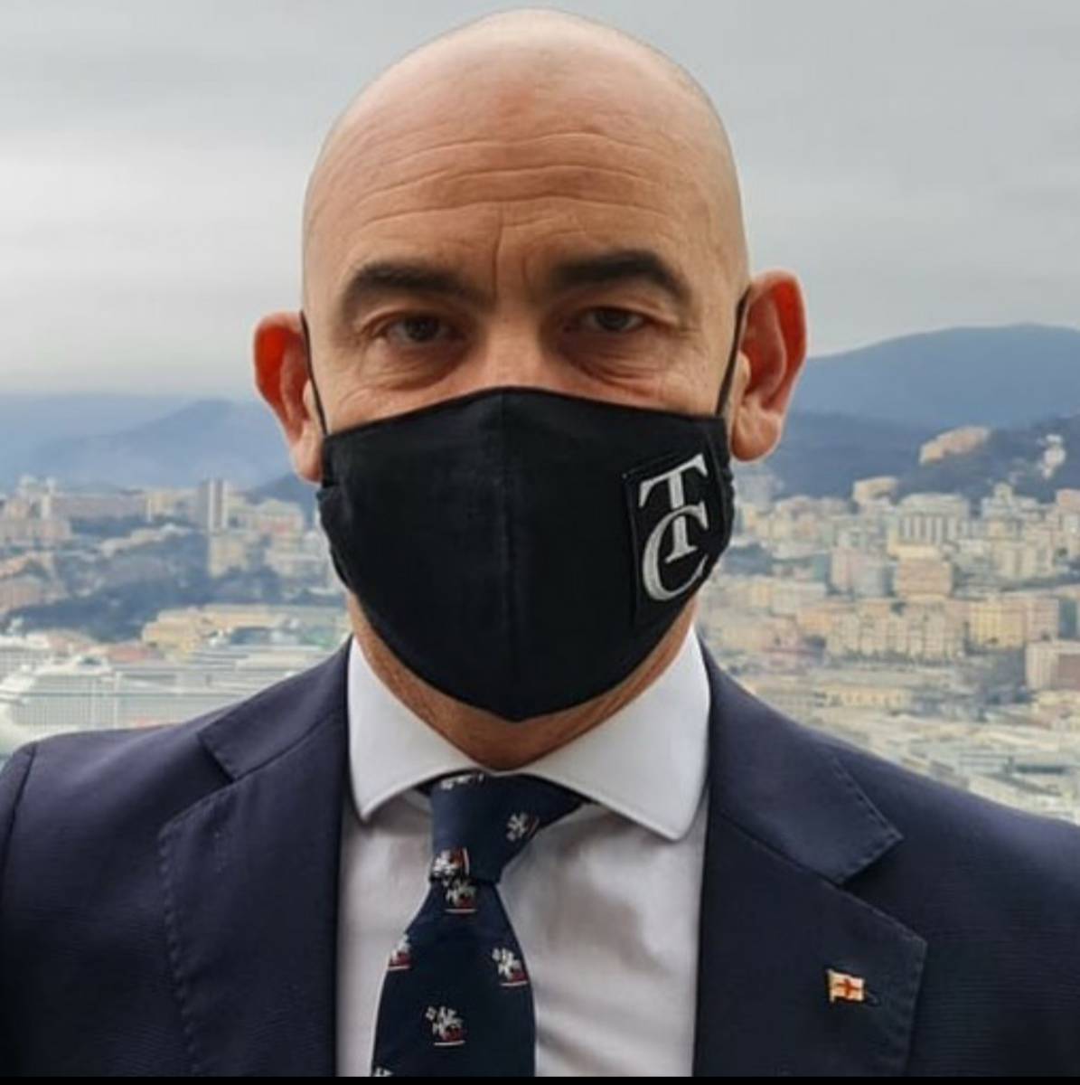 Matteo Bassetti: “Qui niente più Covid via aerosol, aprire i ristoranti” article-post