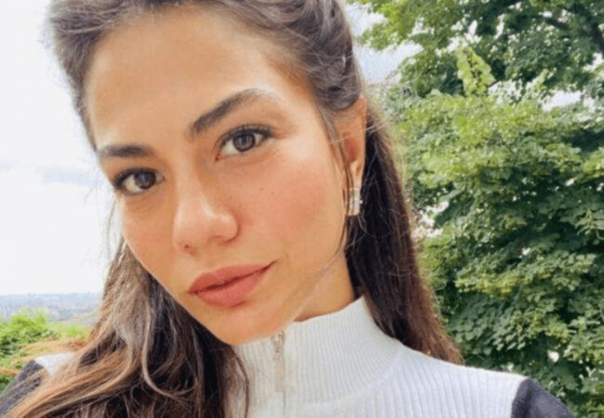 Demet Ozdemir in love, ecco chi è l’attore che l’ha fatta innamorare FOTO article-post