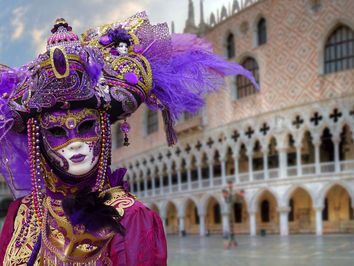 Carnevale: origini e significato della festa più pazza dell’anno article-post