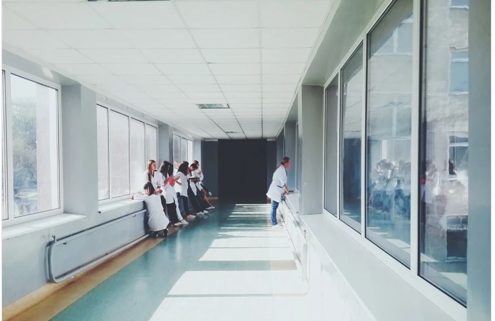 Prenotazione dei vaccini anche con Postamat, ecco il servizio article-post