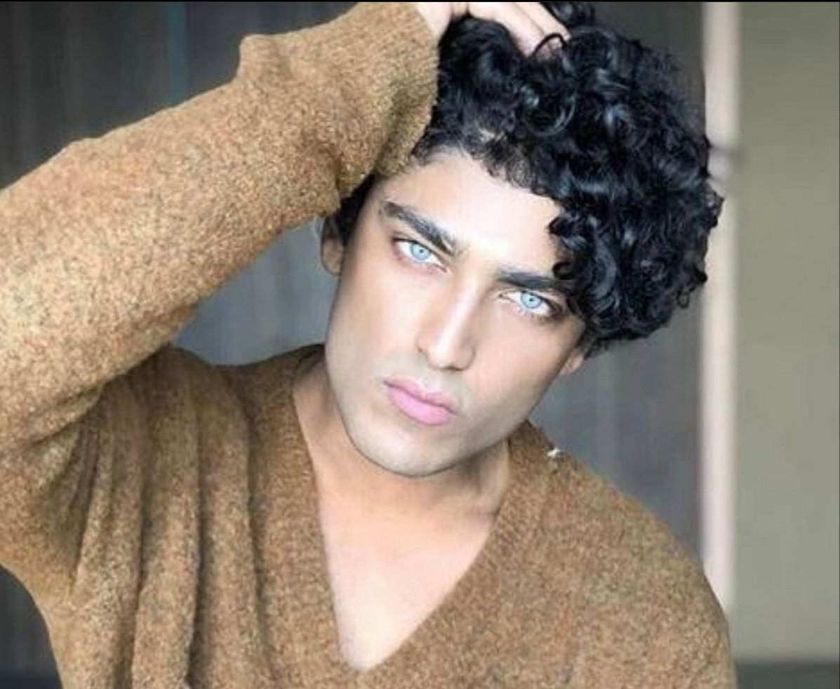 Akash Kumar, Ilary Blasi e la pungente battuta. Cosa è successo? article-post