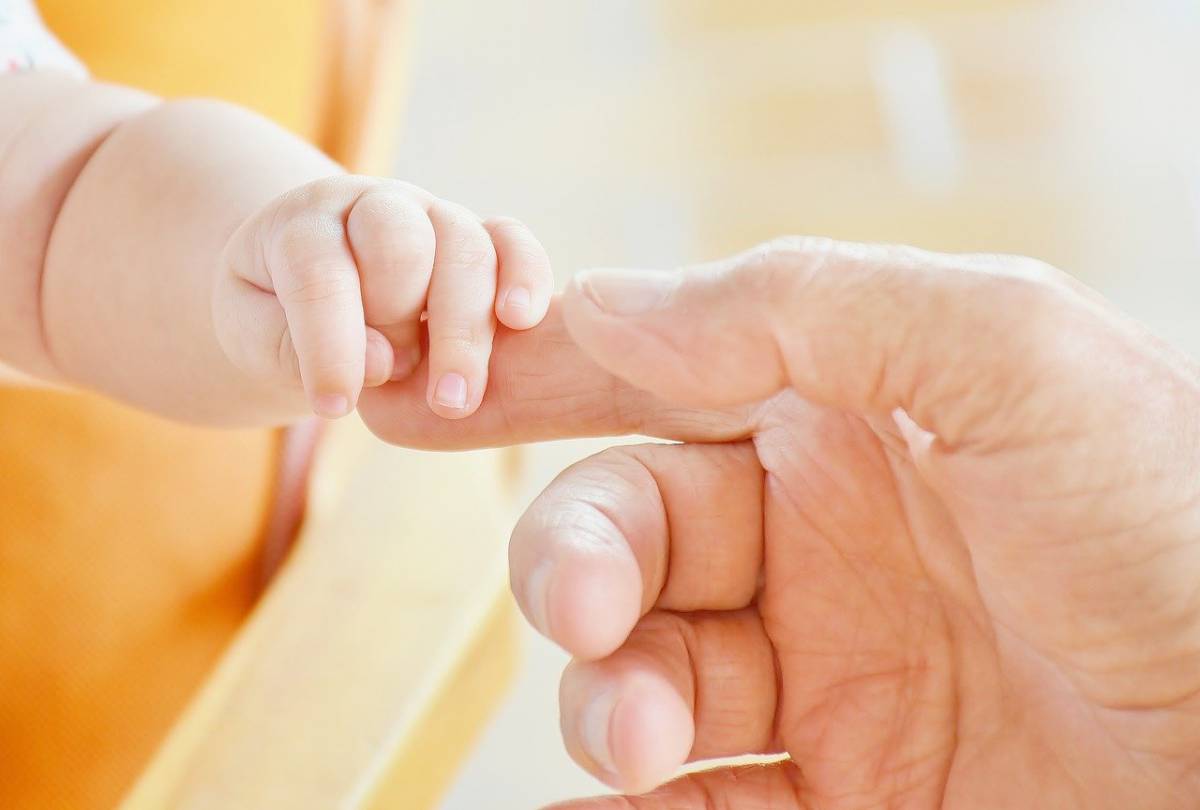 Medico USA utilizzava il suo sperma per inseminare donne che si sottoponevano a inseminazione artificiale article-post