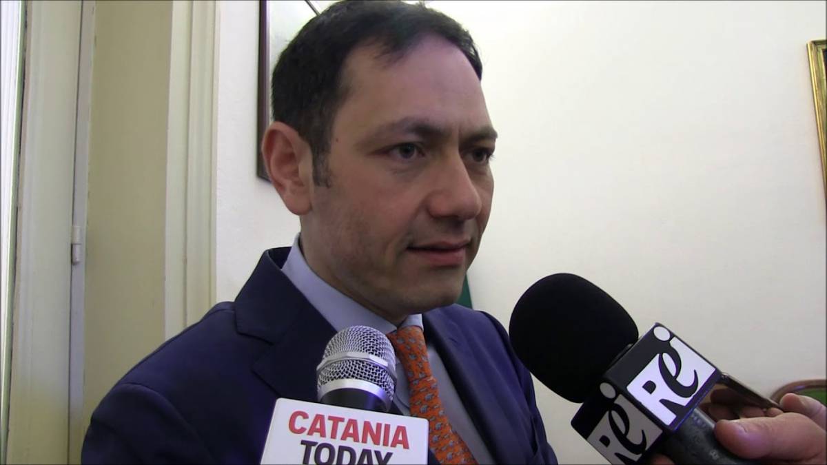 Alteravano i dati per evitare zona rossa: si dimette Ruggero Razza article-post