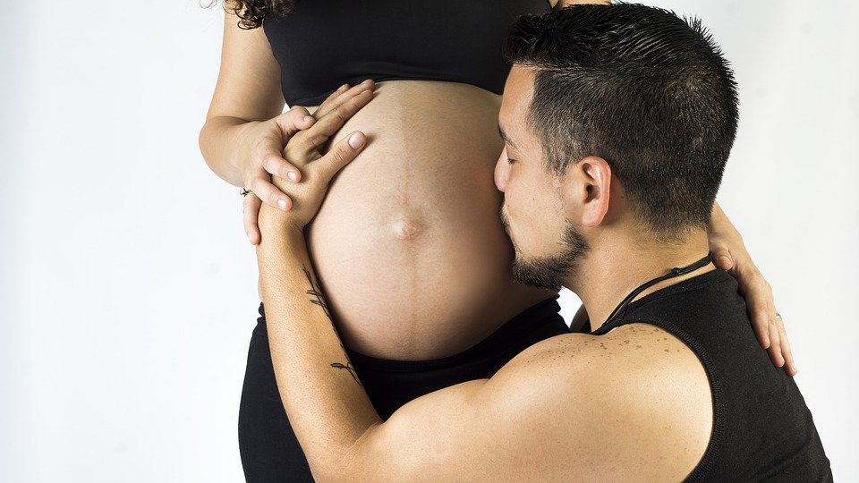 Congedo papà obbligatorio 2021, aumenta fino a 10 giorni per nascite e adozioni article-post