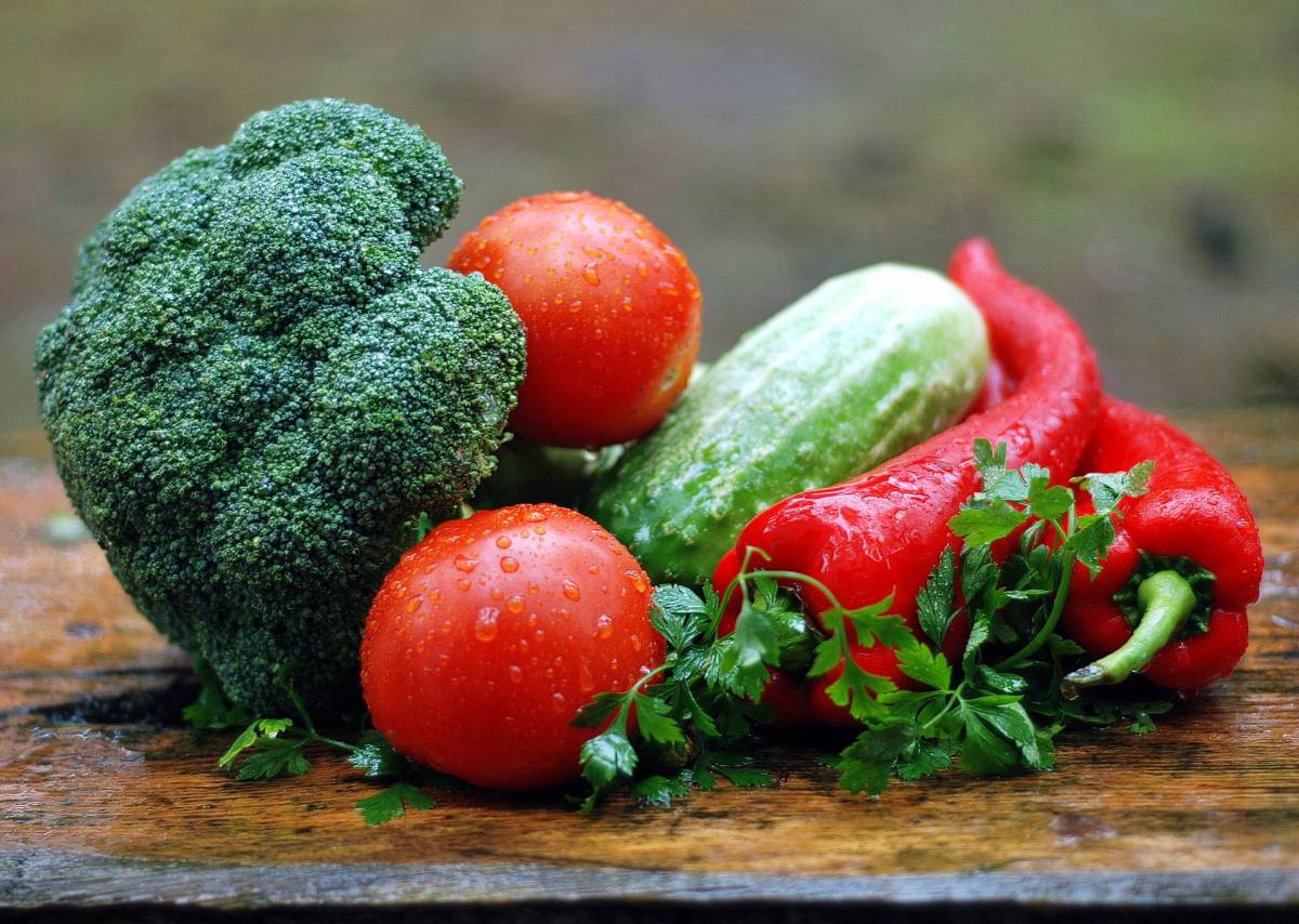 Il trucco per cuocere tante verdure nella friggitrice ad aria article-post