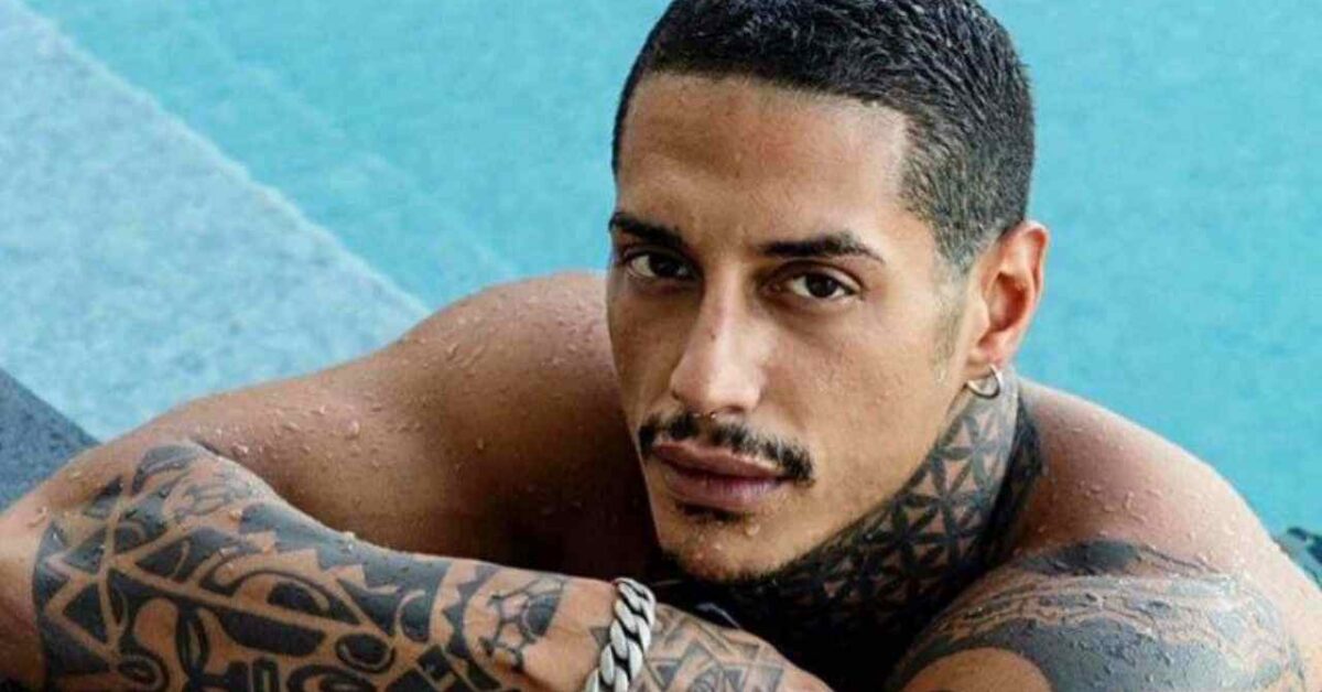 Francesco Chiofalo operato al naso: polemiche per come si è mostrato article-post