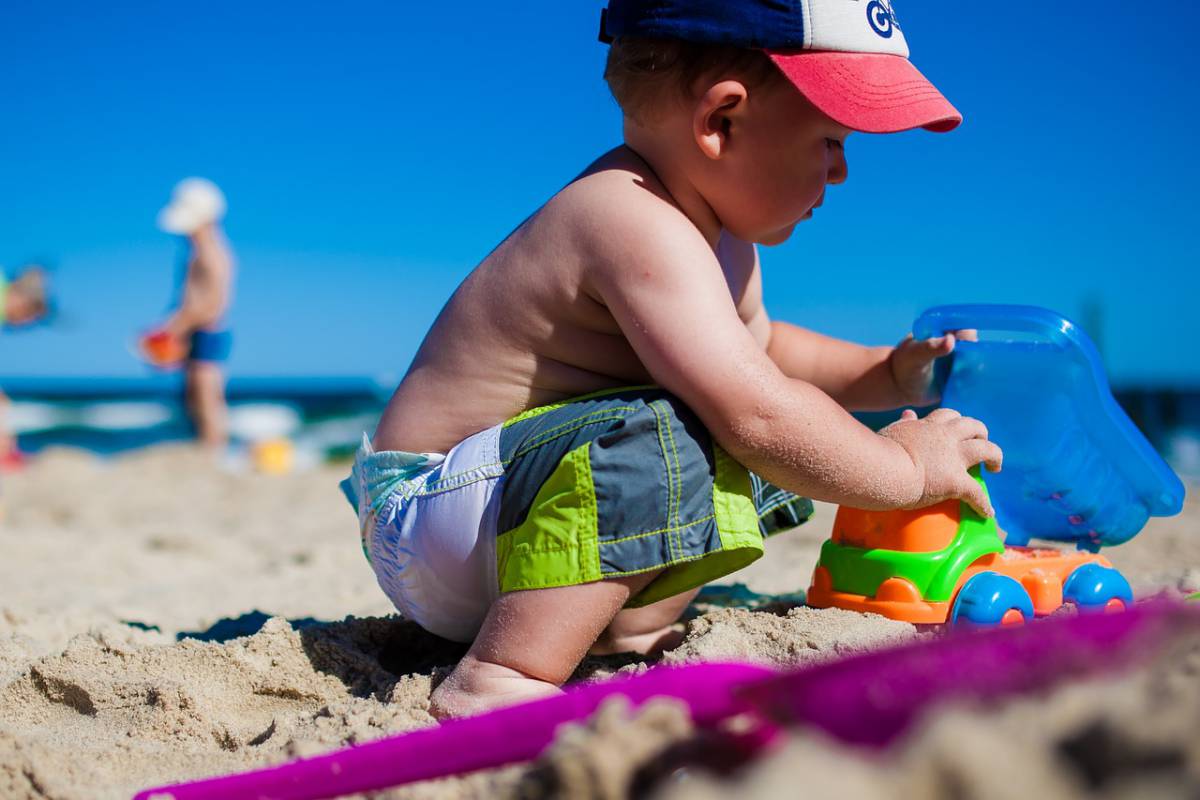 Bambini al mare: come proteggerli dal sole article-post