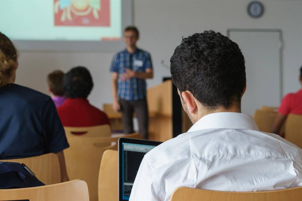 Concorsi docenti, le prove inizieranno in autunno: precari decimati? article-post